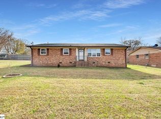 132 Waverly St, Easley, SC 29642