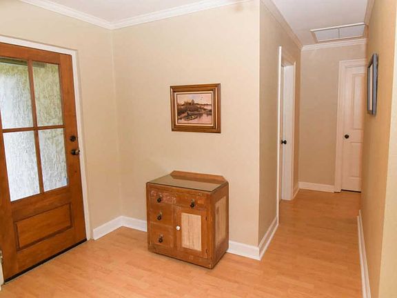 3rd image of 217 Wilree Dr