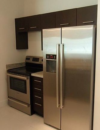 4th image of 945 Jefferson Ave APT 1