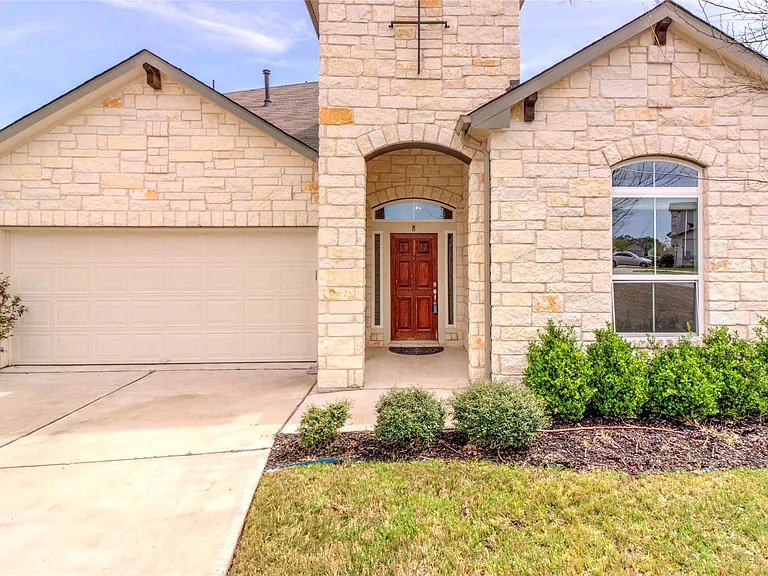 225 Deep Creek Dr — Photo 3