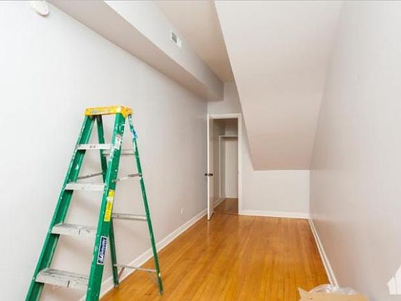 4th image of 2228 W Armitage Ave #1