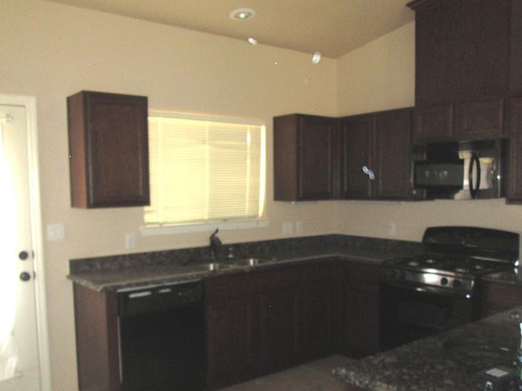 5th image of 5615 Wales Dr