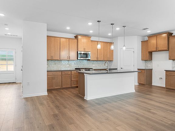 3rd image of 15604 Nola Ct