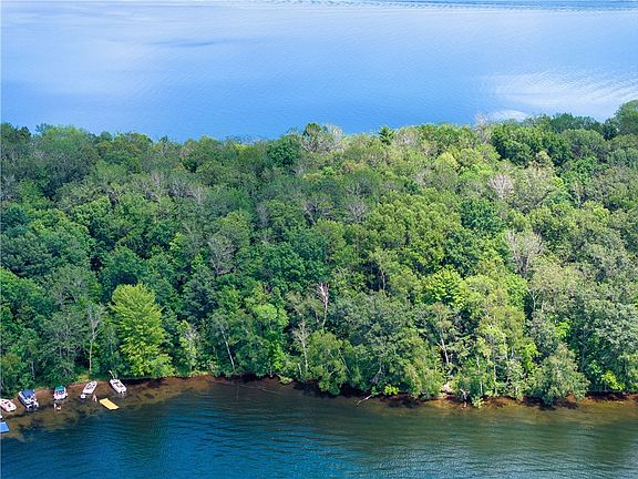 5th image of 3 Acres Island Parking Road