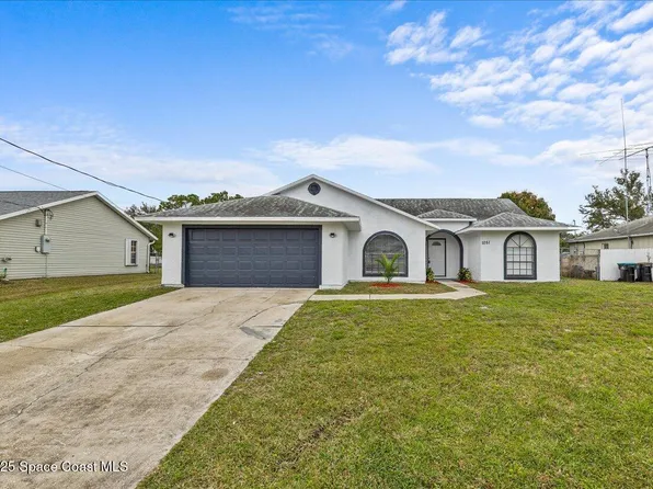 1051 Flower St NW, Palm Bay, FL 32907