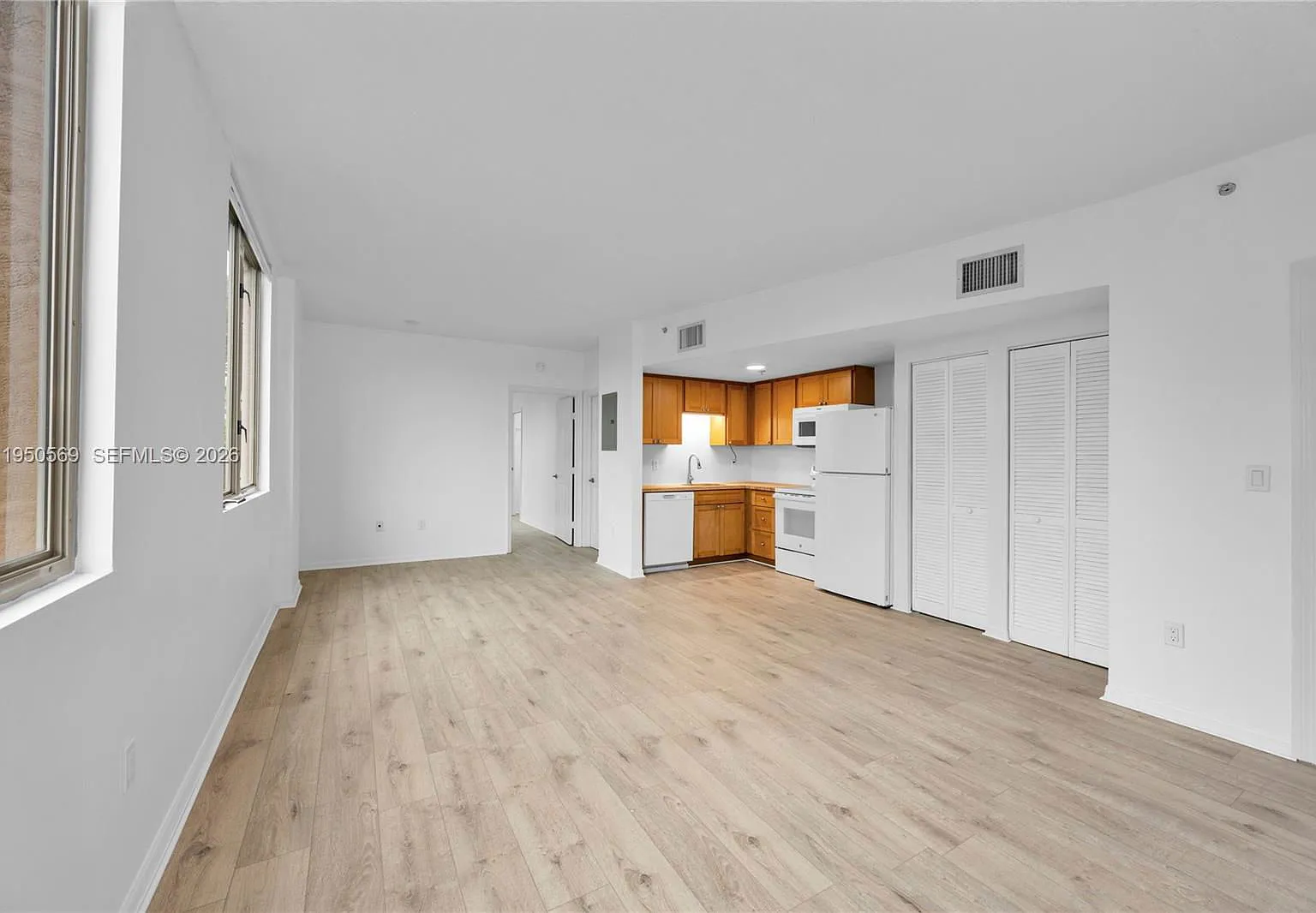 1 bed, 1.0 bath, 652 sqft, $2,400 — Photo 3