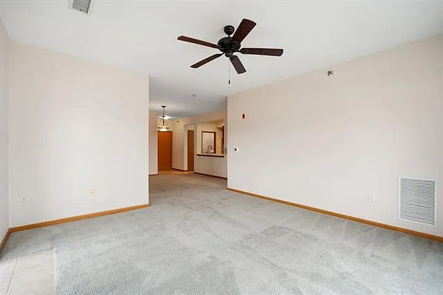 301 Harbour Town Dr #301 — Photo 16