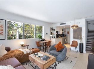2135 Washington Ct UNIT TH 1, Miami Beach, FL 33139