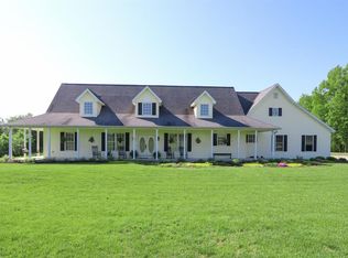 2166 Middleboro Rd, Clarksville, OH 45113