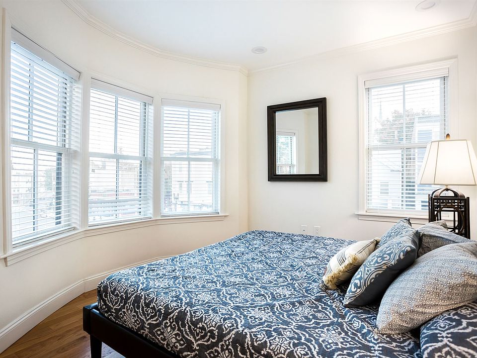 598 East Broadway #2 Boston - South Boston Shared Unit Photo