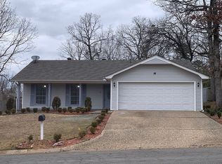 28 Oak Forest Loop, Maumelle, AR 72113