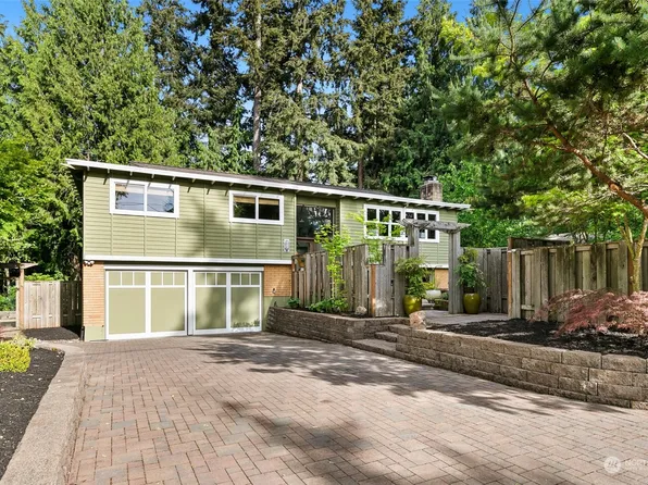 2830 216th Avenue SE, Sammamish, WA 98075