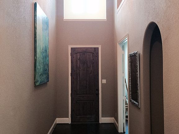 Grand vaulted entry