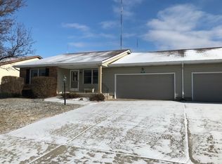 1921 Stonehedge Ln, South Bend, IN 46614
