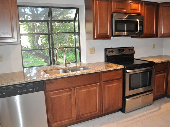 2nd image of 1810 Lake Cypress Dr #801