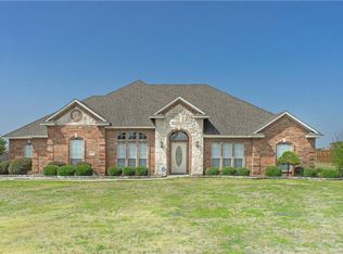 1378 W Secretariat Dr, Terrell, TX 75160
