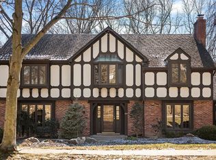 824 Flint Ridge Rd, Pittsburgh, PA 15243