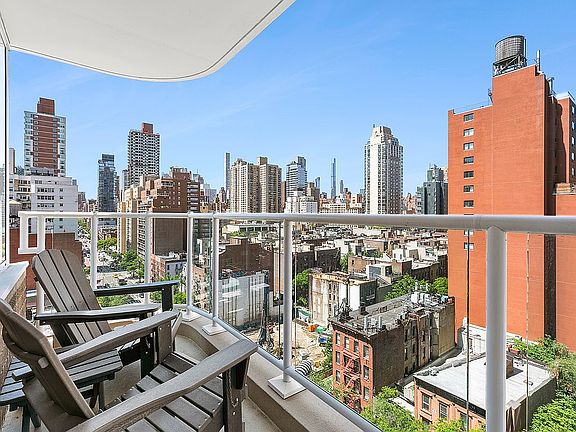 5th image of 404 E 79th St APT 12B
