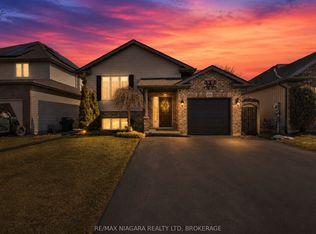 232 Regatta Dr, Welland, ON L3B6E8