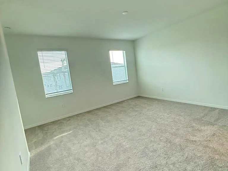 44292 Caraton Ter — Photo 9