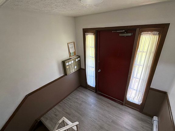 4th image of 5000 West Blvd #202