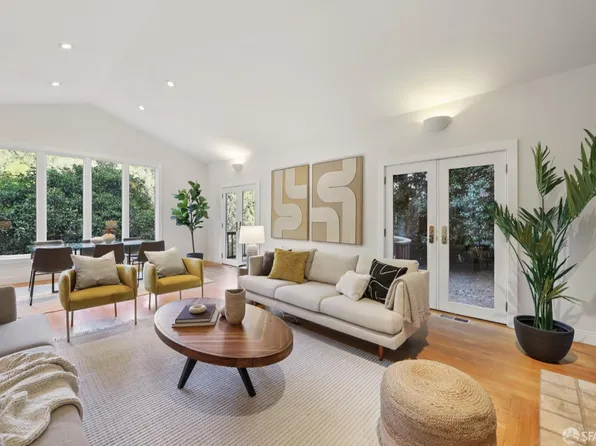 6891 Pinehaven Rd, Oakland, CA 94611