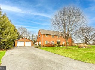 10 Summit Dr, Shippensburg, PA 17257