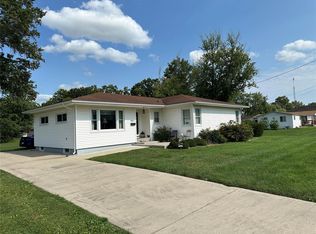321 Mayo St, Carlinville, IL