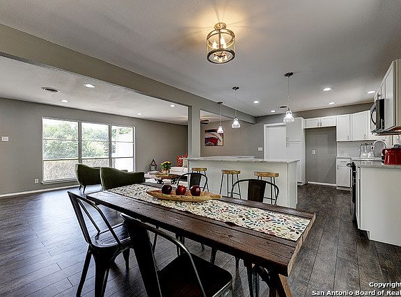 4th image of 811 Northcrest Dr