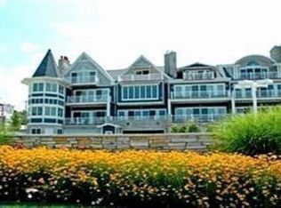 4 W Oselka Dr, New Buffalo, MI 49117