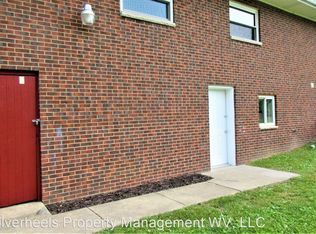 595 Island View Dr APT B, Parkersburg, WV 26101
