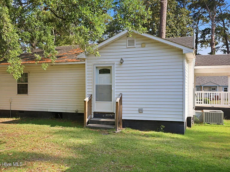 200 S Sylvan Dr — Photo 6
