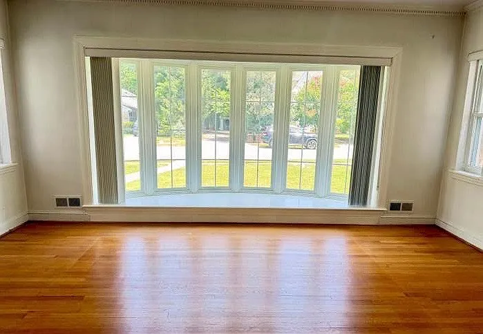 4 bed, 3901 sqft, $2,494 — Photo 1