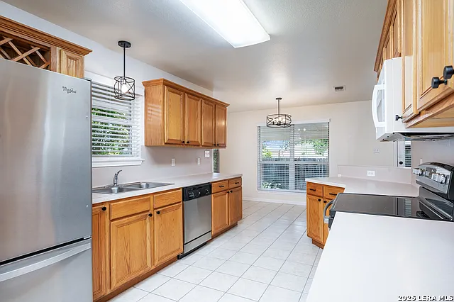 963 River Rock — Photo 13