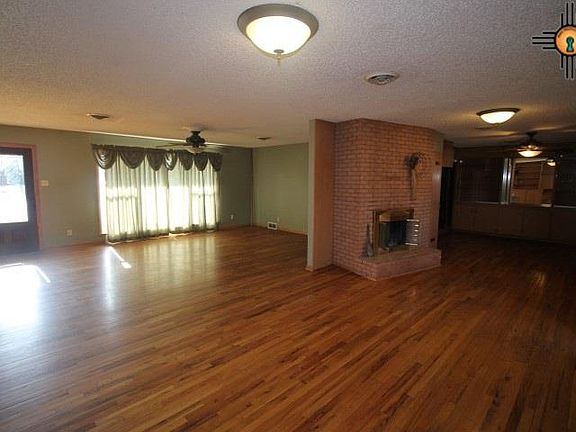 5th image of 2420 N Main St