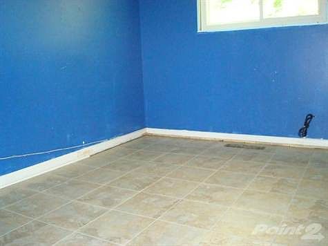 5th image of 442 Burton Ct