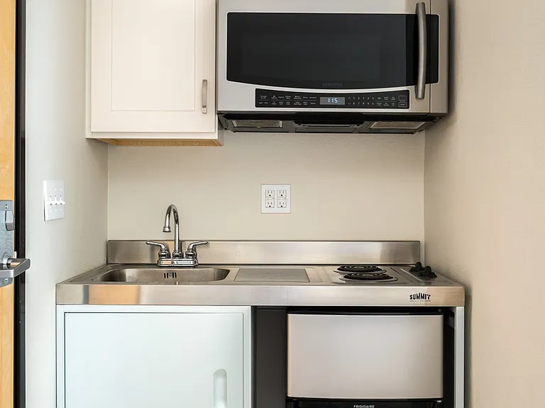 Enclave 54 — Photo 3