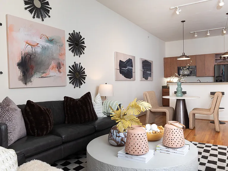 Sabine Street Lofts — Photo 31