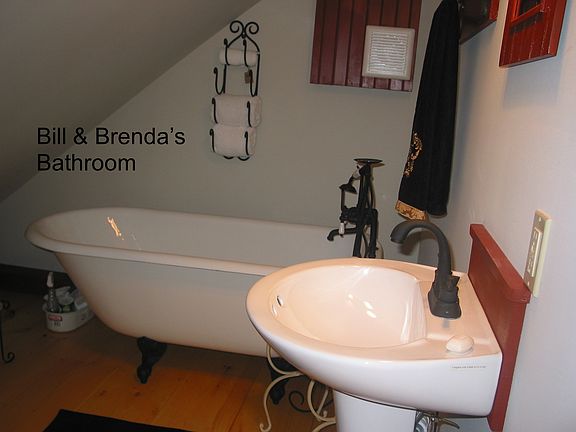 Guest Suite Bathroom