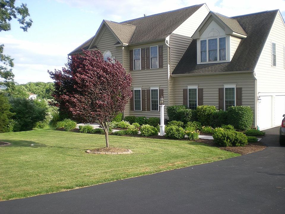 2nd image of 123 Little Sorrel Dr