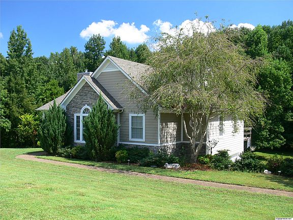 3rd image of 73 Sonoma Dr