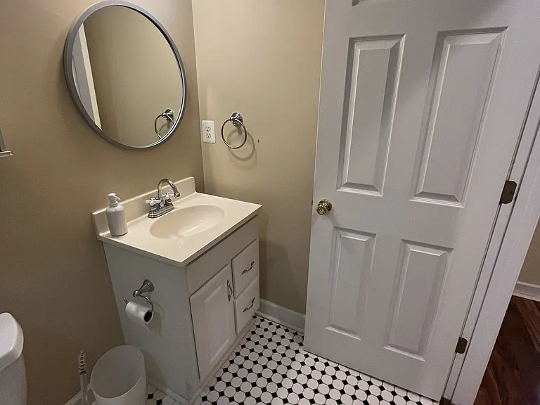 Second floor full bathroom
