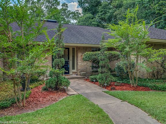 2nd image of 1610 Little Hollow Dr