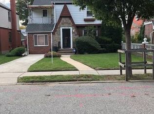 115104 228th St, Cambria Heights, NY 11411
