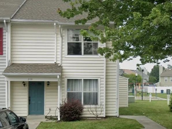 200 Whitewater Dr, Newport News, VA 23608
