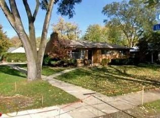 16996 Beverly Rd, Beverly Hills, MI 48025