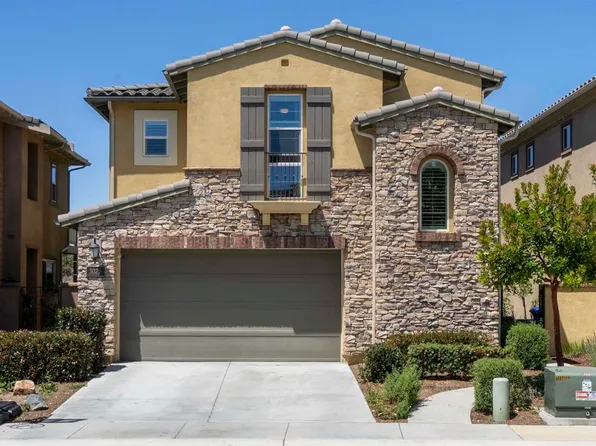 3022 Villeta Ave, Carlsbad, CA 92010