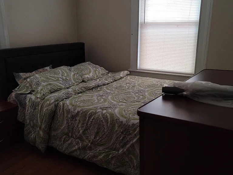 28 Weequahic Ave — Photo 5