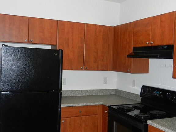5th image of 304 E South St Unit 3026