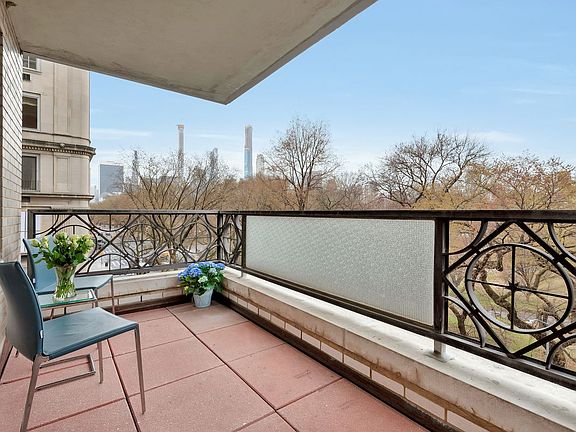 4th image of 923 5th Ave APT 6C